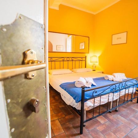 S1 - Serristori Tower Apt - Dolcevita Holiday Florenz Exterior foto