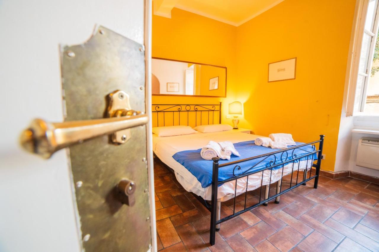 S1 - Serristori Tower Apt - Dolcevita Holiday Florenz Exterior foto